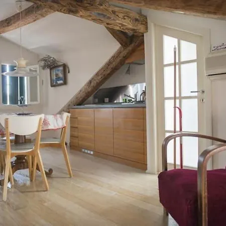 Charming Nest In The Heart Of 'san Polo' Διαμέρισμα *
